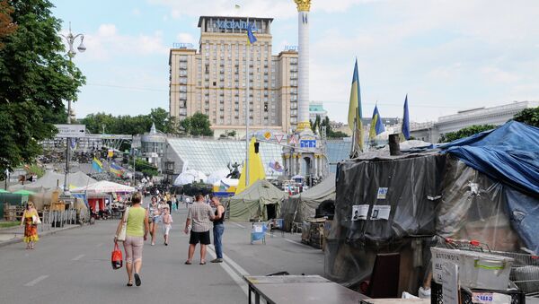 На площади Независимости в Киеве, архивное фото На площади Независимости в Киеве, архивное фото
