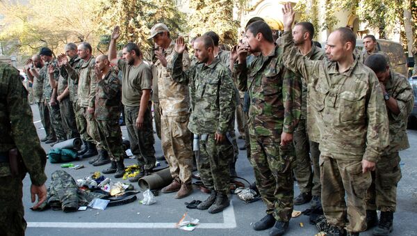 Украинские военные вышли из окружения под Иловайском Украинские военные вышли из окружения под Иловайском