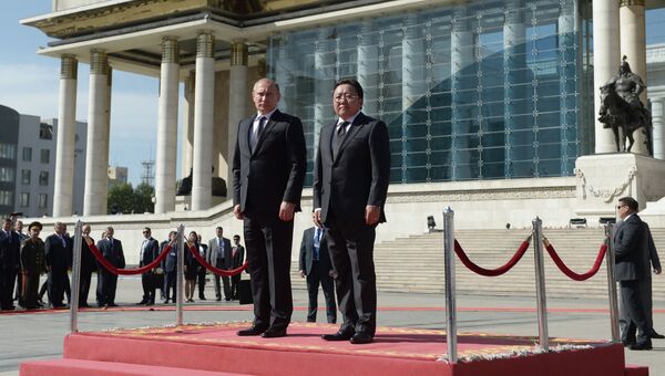Рабочий визит Владимира Путина в Монголию. Архивное фото Рабочий визит Владимира Путина в Монголию. Архивное фото