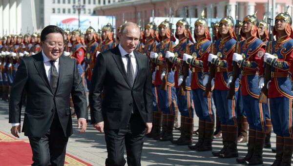 Рабочий визит В.Путина в Монголию. Архивное фото Рабочий визит В.Путина в Монголию. Архивное фото