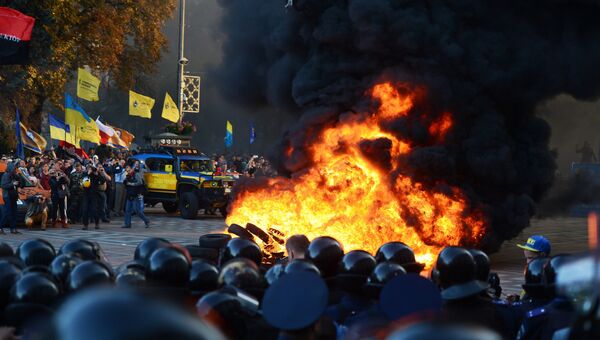 Беспорядки у здания Верховной рады Украины в Киеве. Архивное фото Беспорядки у здания Верховной рады Украины в Киеве. Архивное фото