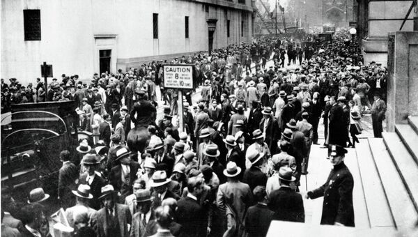 Толпа на Уолл-стрит в Нью-Йорке, США. 1929 Толпа на Уолл-стрит в Нью-Йорке, США. 1929
