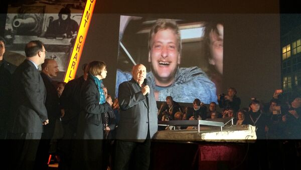 Экс-президент СССР Михаил Горбачев на праздновании 25-летия падения Берлинской стены Экс-президент СССР Михаил Горбачев на праздновании 25-летия падения Берлинской стены