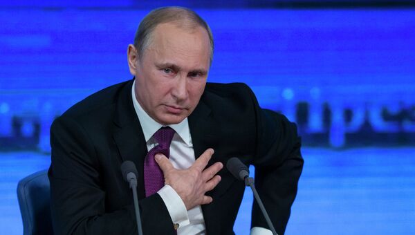 Президент России Владимир Путин на десятой большой ежегодной пресс-конференции Президент России Владимир Путин на десятой большой ежегодной пресс-конференции