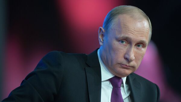 Президент России Владимир Путин на десятой большой ежегодной пресс-конференции Президент России Владимир Путин на десятой большой ежегодной пресс-конференции