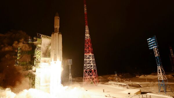 Первый пуск ракеты тяжелого класса Ангара-А5. Архивное фото Первый пуск ракеты тяжелого класса Ангара-А5. Архивное фото