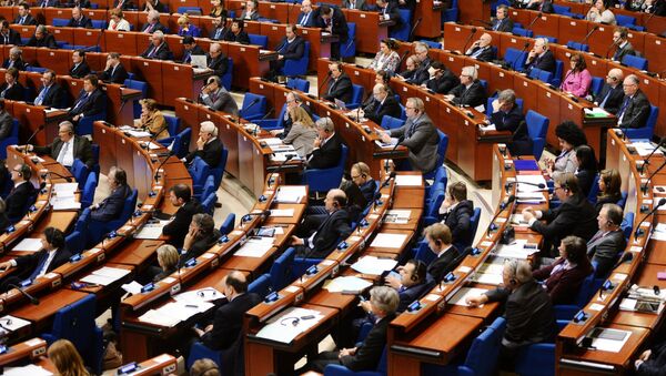 Делегаты в зале на пленарном заседании зимней сессии Парламентской ассамблеи Совета Европы (ПАСЕ). Архивное фото Делегаты в зале на пленарном заседании зимней сессии Парламентской ассамблеи Совета Европы (ПАСЕ). Архивное фото