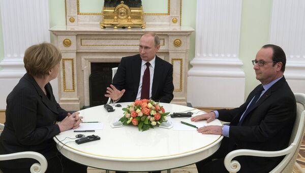 Президент России В.Путин провел рабочую встречу с канцлером ФРГ А.Меркель и президентом Франции Ф.Олландом Президент России В.Путин провел рабочую встречу с канцлером ФРГ А.Меркель и президентом Франции Ф.Олландом
