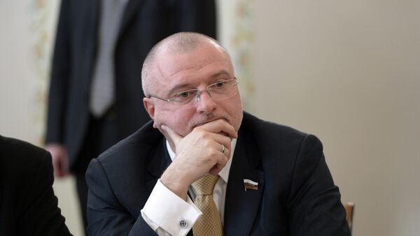 Глава комитета Совета Федерации РФ по конституционному законодательству, правовым и судебным вопросам, развитию гражданского общества Андрей Клишас. Архивное фото Глава комитета Совета Федерации РФ по конституционному законодательству, правовым и судебным вопросам, развитию гражданского общества Андрей Клишас. Архивное фото