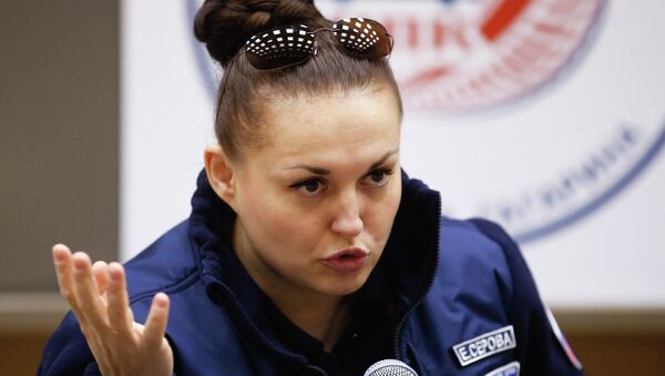 Елена Серова на пресс-конференции в Звездном городке, 14 марта 2015 г Елена Серова на пресс-конференции в Звездном городке, 14 марта 2015 г