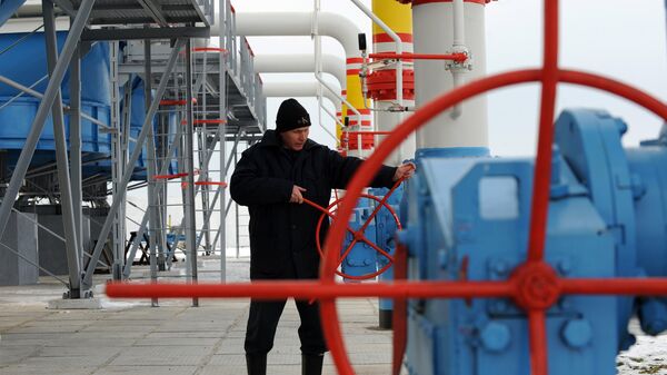 Работник на газокомпрессорной станции Бобровницкая Черниговской области, Украина Работник на газокомпрессорной станции Бобровницкая Черниговской области, Украина