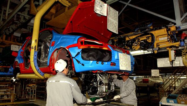 Рабочие на заводе GM Korea. Архивное фото Рабочие на заводе GM Korea. Архивное фото