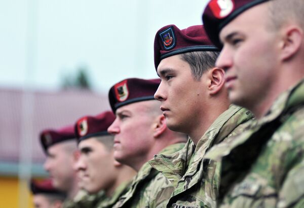 Военнослужащие 173-й бригады армии США перед началом украинско-американских командно-штабных учений Фиарлес Гардиан - 2015 Военнослужащие 173-й бригады армии США перед началом украинско-американских командно-штабных учений Фиарлес Гардиан - 2015