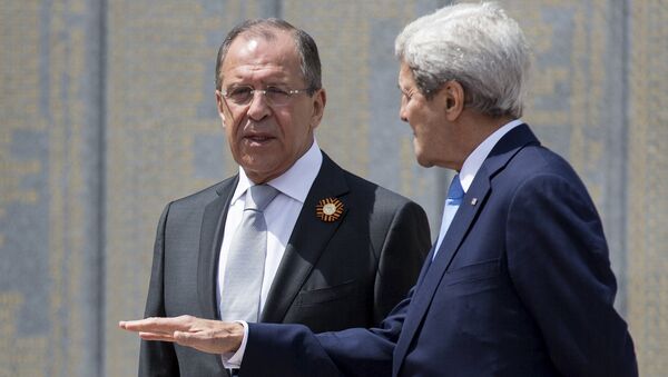 Глава МИД России Сергей Лавров и Государственный секретарь США Джон Керри во время встречи в Сочи. 12 мая 2015 год Глава МИД России Сергей Лавров и Государственный секретарь США Джон Керри во время встречи в Сочи. 12 мая 2015 год