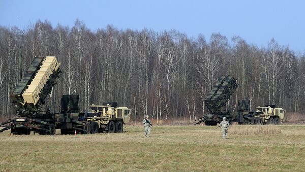 Американский зенитный ракетный комплекс Пэтриот. Архивное фото Американский зенитный ракетный комплекс Пэтриот. Архивное фото