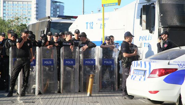 Полиция в Турции. Архивное фото Полиция в Турции. Архивное фото