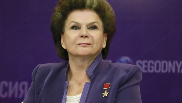 Валентина Терешкова на пресс-конференции фонда «Память поколений» в МИА Россия сегодня. Архивное фото Валентина Терешкова на пресс-конференции фонда «Память поколений» в МИА Россия сегодня. Архивное фото