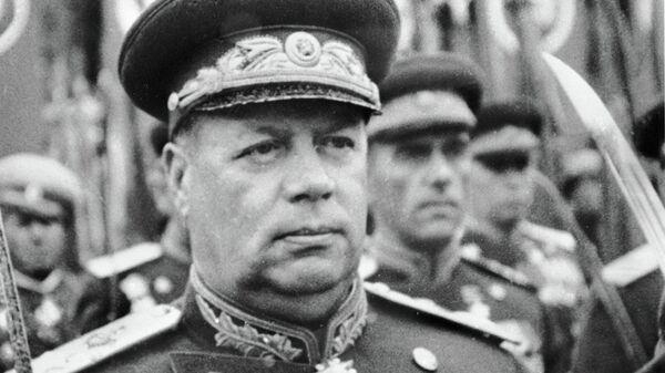 Маршал Советского Союза Федор Толбухин встречает Победу на параде в Москве Маршал Советского Союза Федор Толбухин встречает Победу на параде в Москве