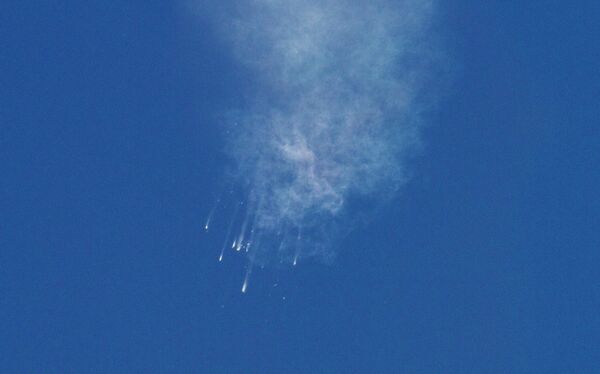 Взрыв ракеты Falcon 9 после запуска к МКС, 28 июня 2015 Взрыв ракеты Falcon 9 после запуска к МКС, 28 июня 2015