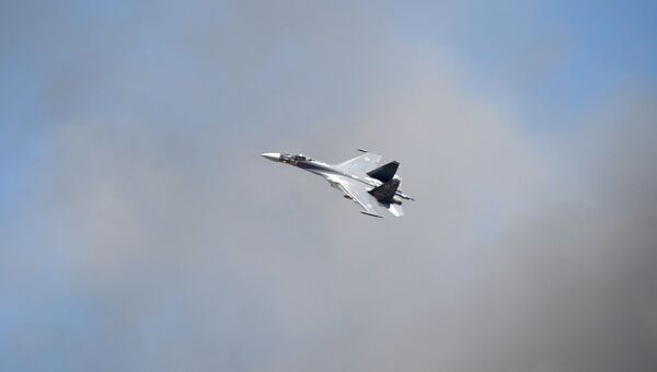 Истребитель-бомбардировщик Су-32, архивное фото Истребитель-бомбардировщик Су-32, архивное фото