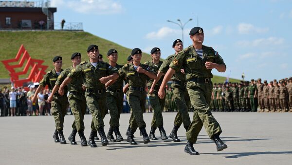 Военнослужащие команды министерства обороны России, завоевавшие первое место в соревнованиях экипажей боевых машин пехоты Суворовский натиск Военнослужащие команды министерства обороны России, завоевавшие первое место в соревнованиях экипажей боевых машин пехоты Суворовский натиск