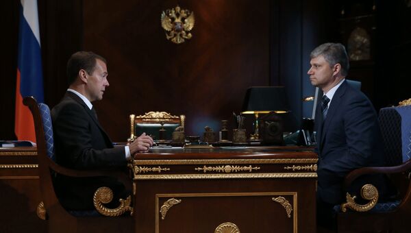 Встреча премьер-министра РФ Д.Медведева и нового главы РЖД О.Белозерова Встреча премьер-министра РФ Д.Медведева и нового главы РЖД О.Белозерова