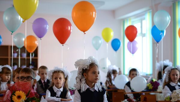 Начало учебного года в школах России. Архивное фото Начало учебного года в школах России. Архивное фото