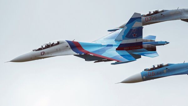Пилотажная группа Соколы России выступает на 10-й международной выставке Russia Arms Expo Пилотажная группа Соколы России выступает на 10-й международной выставке Russia Arms Expo