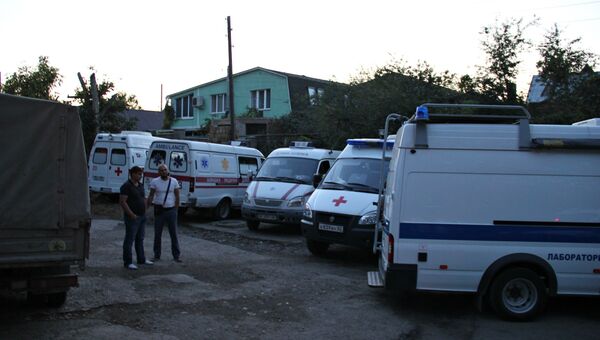 На месте стрельбы на подстанции скорой помощи в Симферополе На месте стрельбы на подстанции скорой помощи в Симферополе