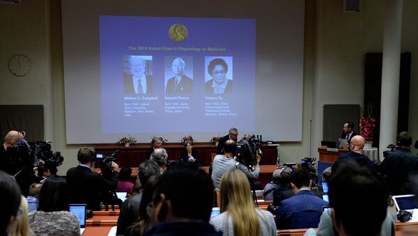 Лауреатами Нобелевской премии по медицине 2015 года стали ученые Уильям Кэмпбелл, Сатоши Омура и Ту Юю Лауреатами Нобелевской премии по медицине 2015 года стали ученые Уильям Кэмпбелл, Сатоши Омура и Ту Юю