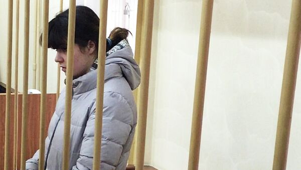 Студентка МГУ Варвара Караулова в зале заседаний Лефортовского суда Москвы. Октябрь 2015 Студентка МГУ Варвара Караулова в зале заседаний Лефортовского суда Москвы. Октябрь 2015