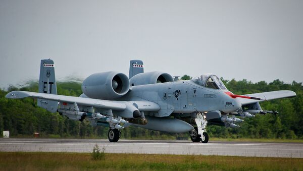 Американский штурмовик A-10 Thunderbolt II (A-10 Тандерболт II) Американский штурмовик A-10 Thunderbolt II (A-10 Тандерболт II)