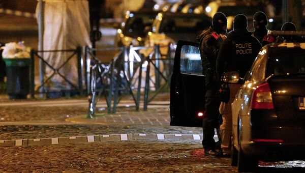 Спецоперация бельгийской полиции в брюссельской коммуне Моленбек-Сен-Жан Спецоперация бельгийской полиции в брюссельской коммуне Моленбек-Сен-Жан