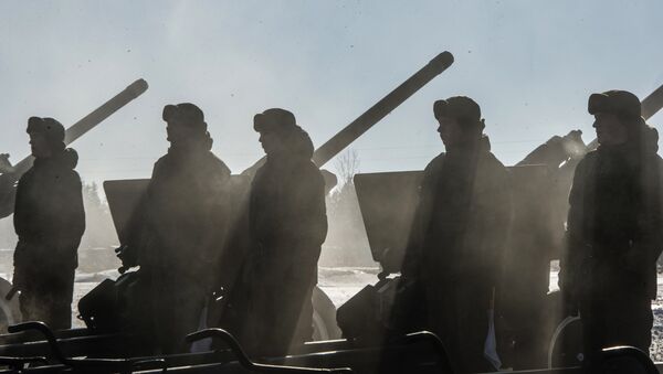 Тренировка военнослужащих 449-го отдельного салютного дивизиона ЗВО Тренировка военнослужащих 449-го отдельного салютного дивизиона ЗВО