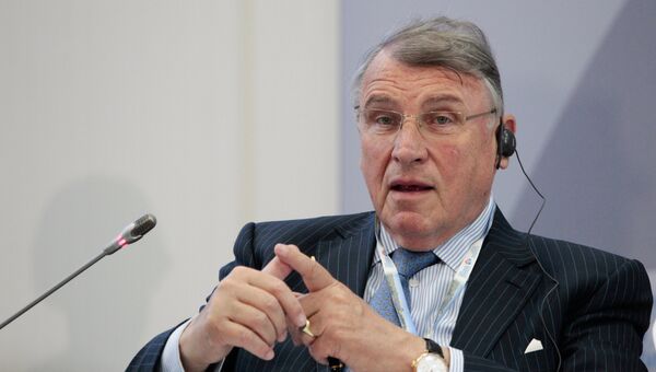Почетный консул РФ в земле Баден-Вюртемберг, экс-глава Восточного комитета германской экономики Клаус Мангольд. Архивное фото Почетный консул РФ в земле Баден-Вюртемберг, экс-глава Восточного комитета германской экономики Клаус Мангольд. Архивное фото