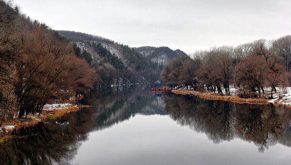 Река Северский Донец в Донецкой области, Украина Река Северский Донец в Донецкой области, Украина