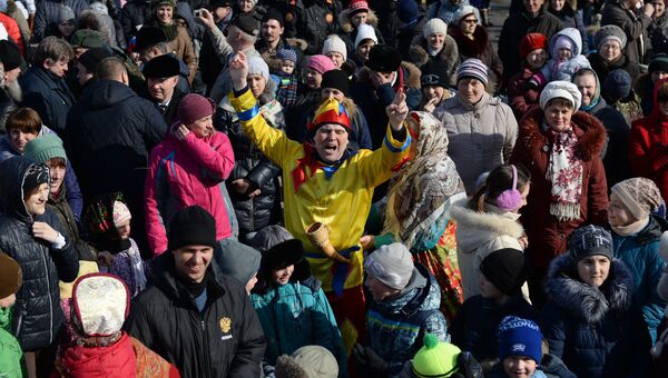 Масленичные гуляния на площади Преображенского кафедрального собора в Бердске Новосибирской области Масленичные гуляния на площади Преображенского кафедрального собора в Бердске Новосибирской области