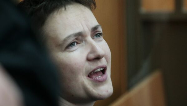 Гражданка Украины Надежда Савченко в зале суда. Архивное фото Гражданка Украины Надежда Савченко в зале суда. Архивное фото