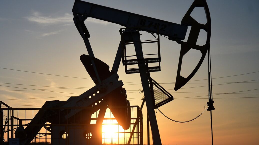 Нефть дорожает на данных Baker Hughes по числу буровых установок Нефть дорожает на данных Baker Hughes по числу буровых установок