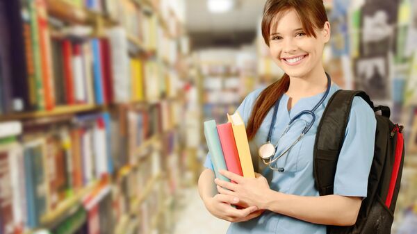 Студентка медицинского ВУЗа Студентка медицинского ВУЗа