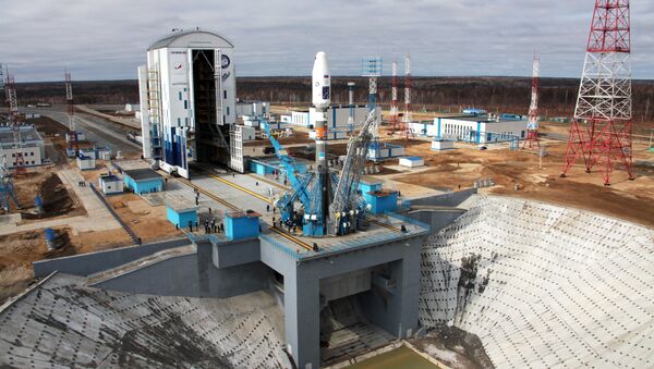 Предстартовый вывоз ракеты Союз-2.1а на стартовую площадку космодрома Восточный Предстартовый вывоз ракеты Союз-2.1а на стартовую площадку космодрома Восточный