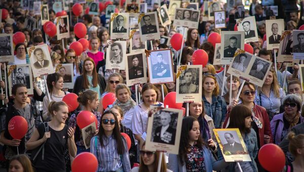 Патриотическая акция Бессмертный полк. Архивное фото Патриотическая акция Бессмертный полк. Архивное фото