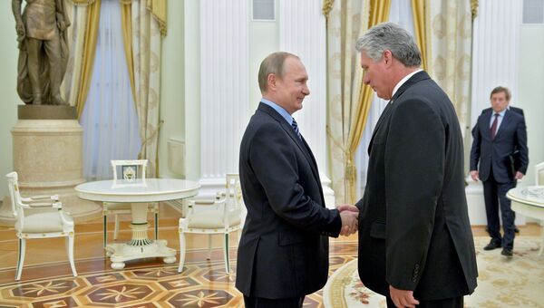 Владимир Путин и Мигель Диас-Канель Бермудес. Архивное фото Владимир Путин и Мигель Диас-Канель Бермудес. Архивное фото