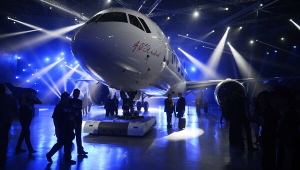 Выкатка нового пассажирского самолета МС-21 в Иркутске Выкатка нового пассажирского самолета МС-21 в Иркутске