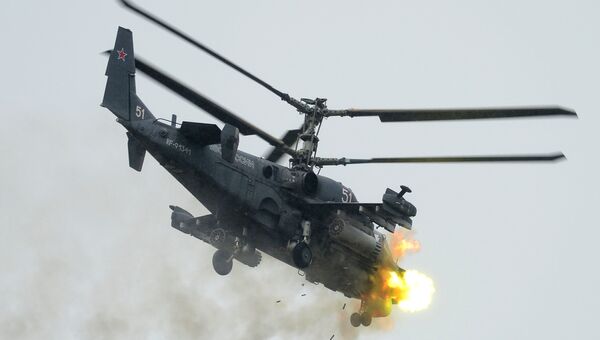 Боевой вертолет Ка-52 Аллигатор во время всероссийского этапа международного конкурса Авиадартс-2016 Боевой вертолет Ка-52 Аллигатор во время всероссийского этапа международного конкурса Авиадартс-2016