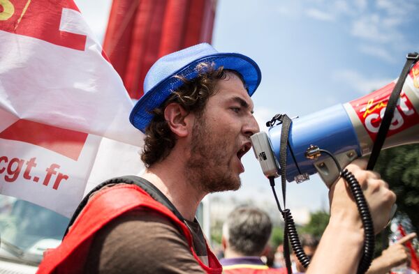 Акция протеста профсоюзов в Париже Акция протеста профсоюзов в Париже