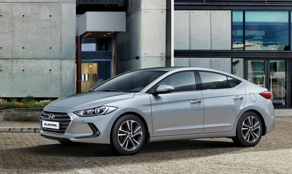 Автомобиль Hyundai Elantra Автомобиль Hyundai Elantra