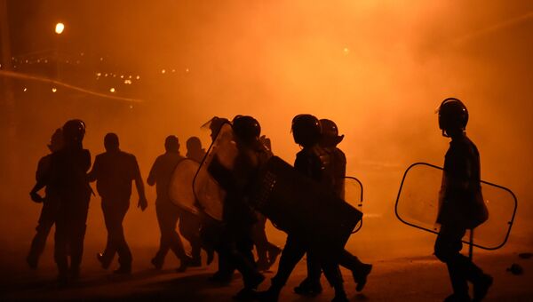 Ситуация близ захваченного в Ереване здания полка полиции Ситуация близ захваченного в Ереване здания полка полиции
