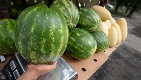 Как выбрать арбуз - дедовские и научные методы новые фото Как выбрать арбуз - дедовские и научные методы новые фото