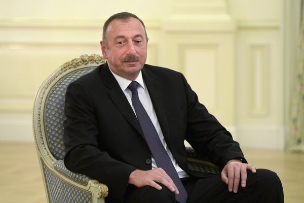 Президент Азербайджанской Республики Ильхам Алиев во время встречи с президентом России Владимиром Путиным в резиденции Гянджлик в Баку. 8 августа 2016 Президент Азербайджанской Республики Ильхам Алиев во время встречи с президентом России Владимиром Путиным в резиденции Гянджлик в Баку. 8 августа 2016
